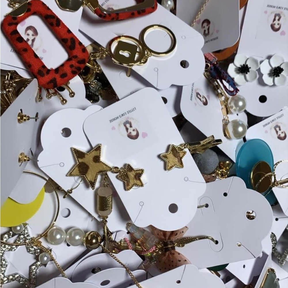 20 pcs random earring bundle